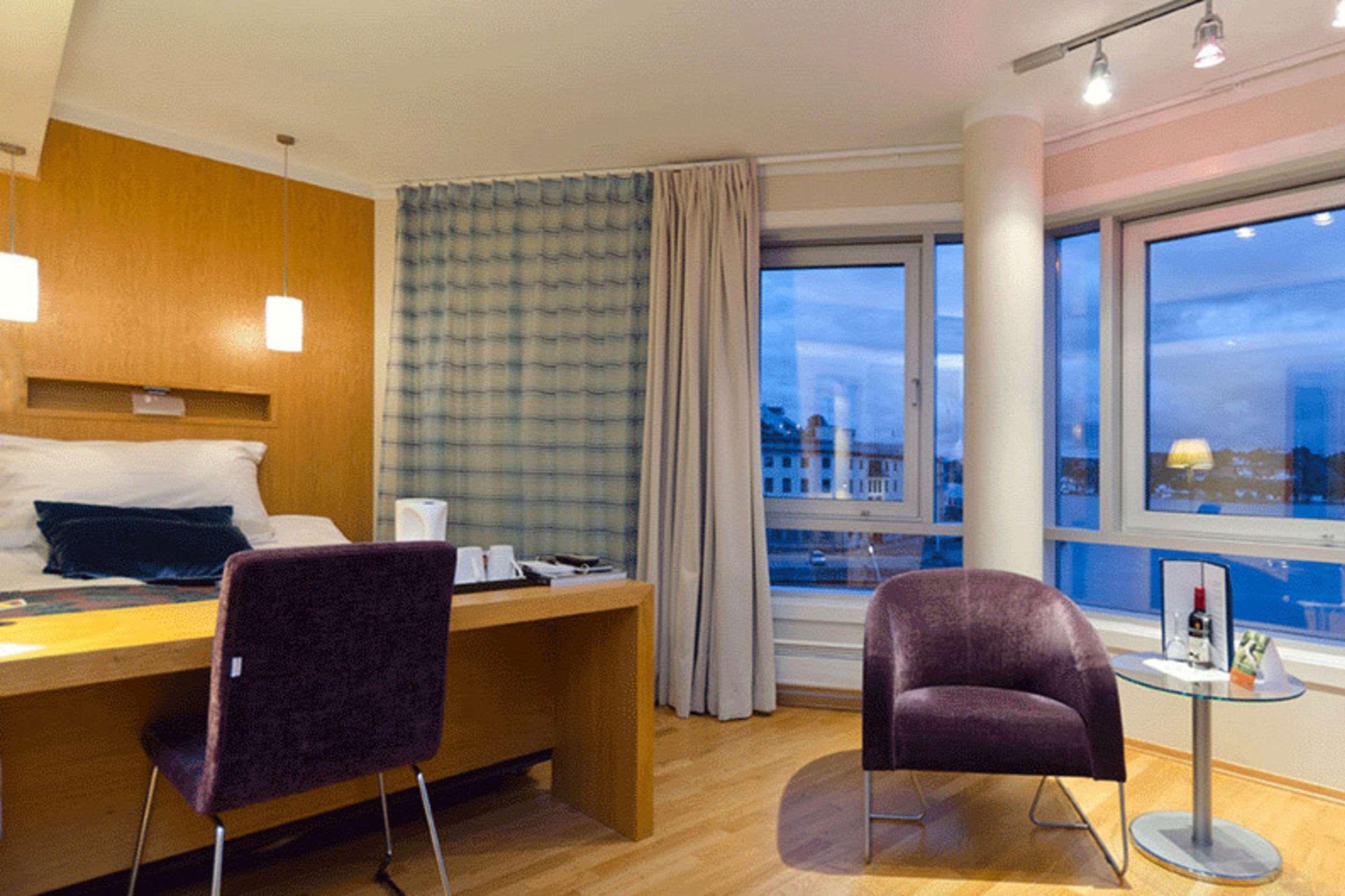 Clarion Hotel Tyholmen Arendal Bagian luar foto