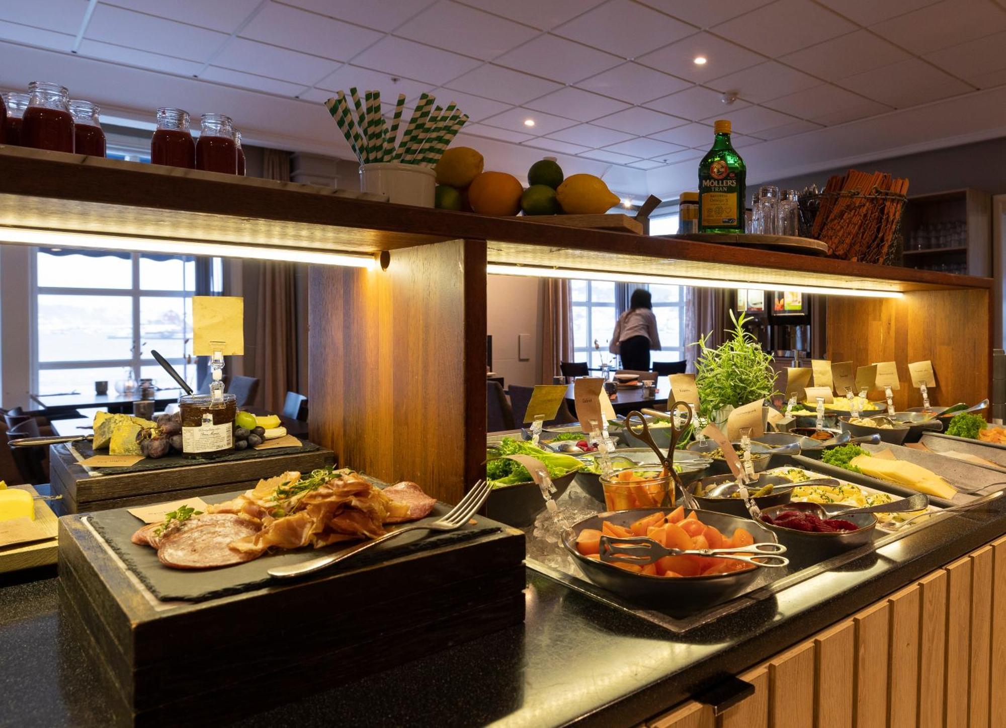 Clarion Hotel Tyholmen Arendal Bagian luar foto