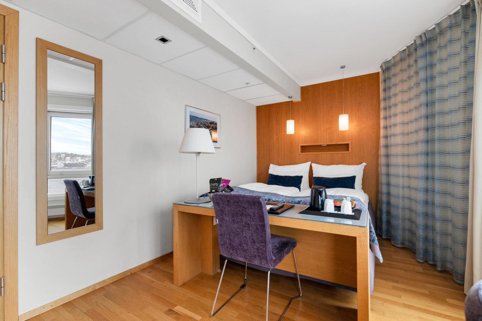Clarion Hotel Tyholmen Arendal Bagian luar foto